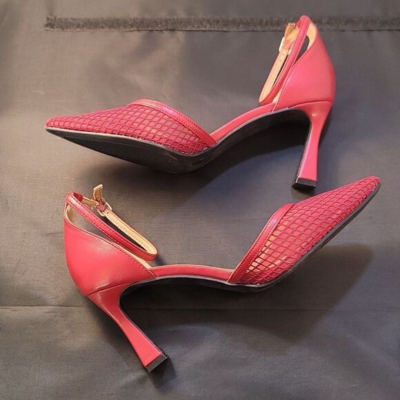 BRAND NEW CHINESE LAUNDRY  HEELS WITH MESH DESIGN AND POINTED TOE PUMP - Picture 8 of 14